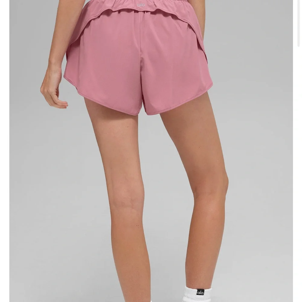 ALO Yoga Match Point Short light blue - Picture 5 of 5